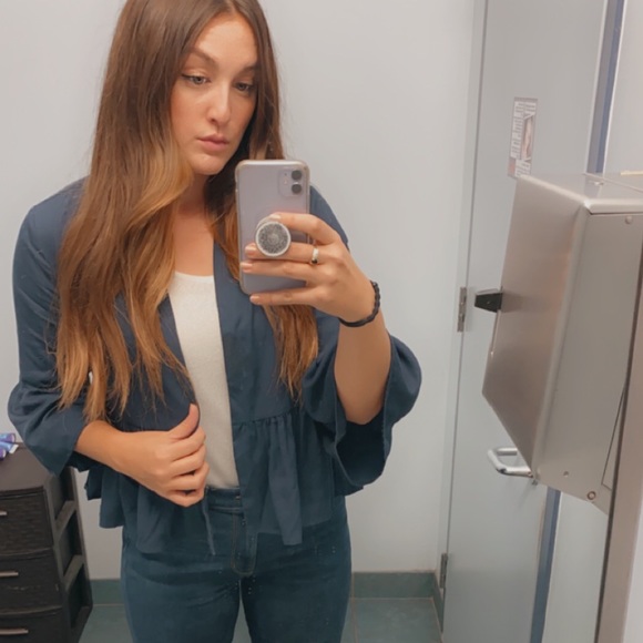 Meet your Posher, Sara - Picture 4 of 4